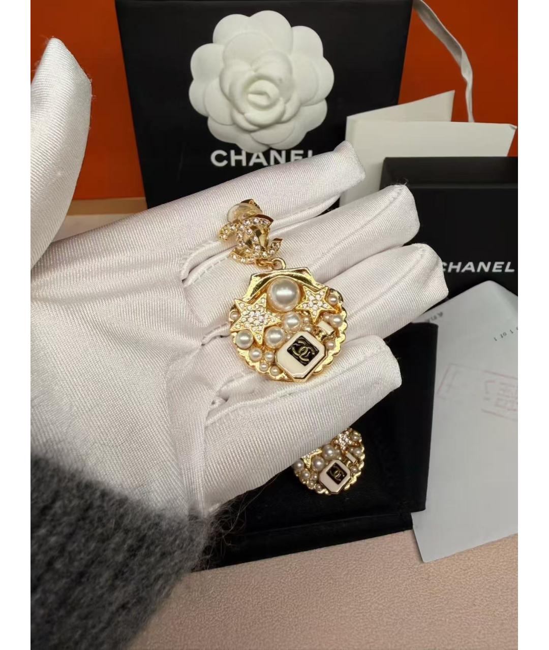 CHANEL Золотые металлические серьги, фото 4