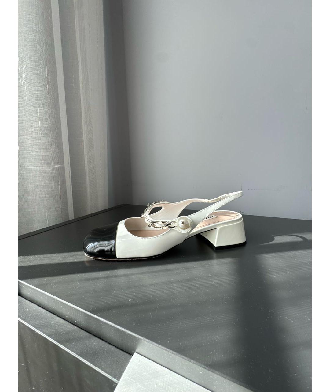 MIU MIU Белые туфли из лакированной кожи, фото 9