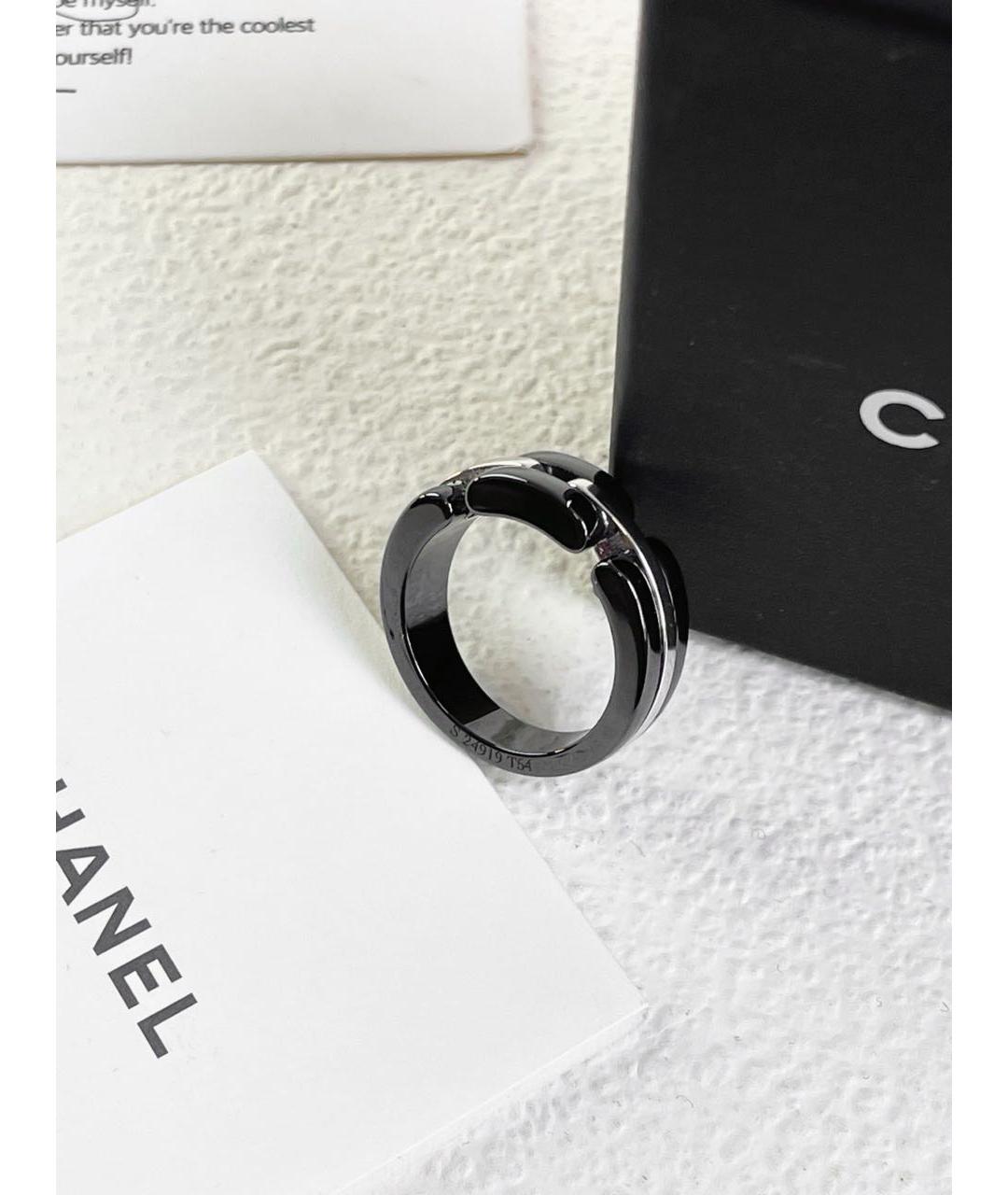 CHANEL Черное кольцо из белого золота, фото 5