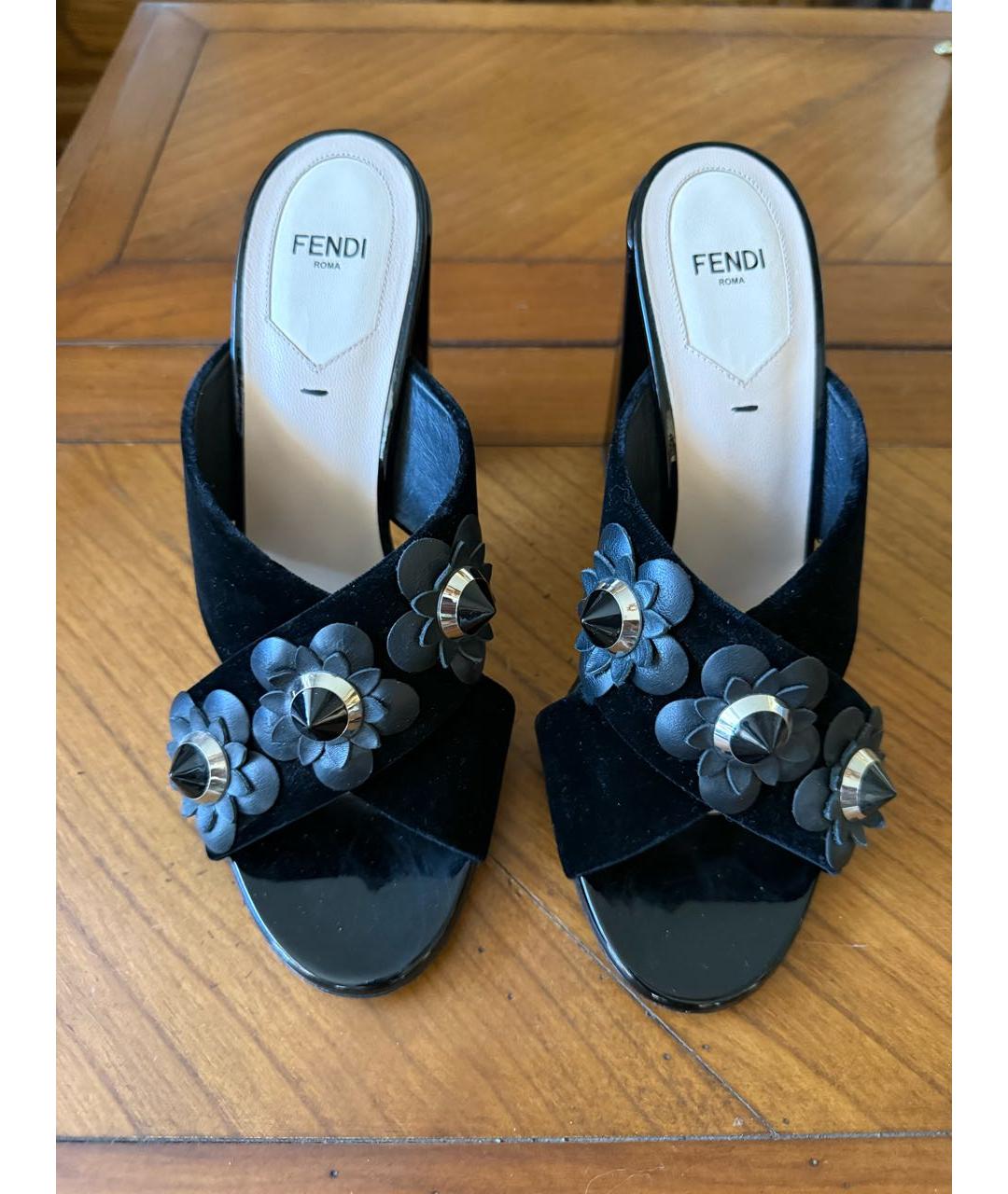 FENDI Черные бархатные мюли, фото 2