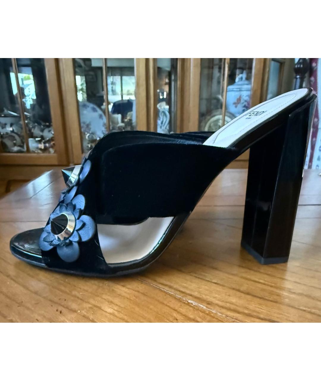 FENDI Черные бархатные мюли, фото 6