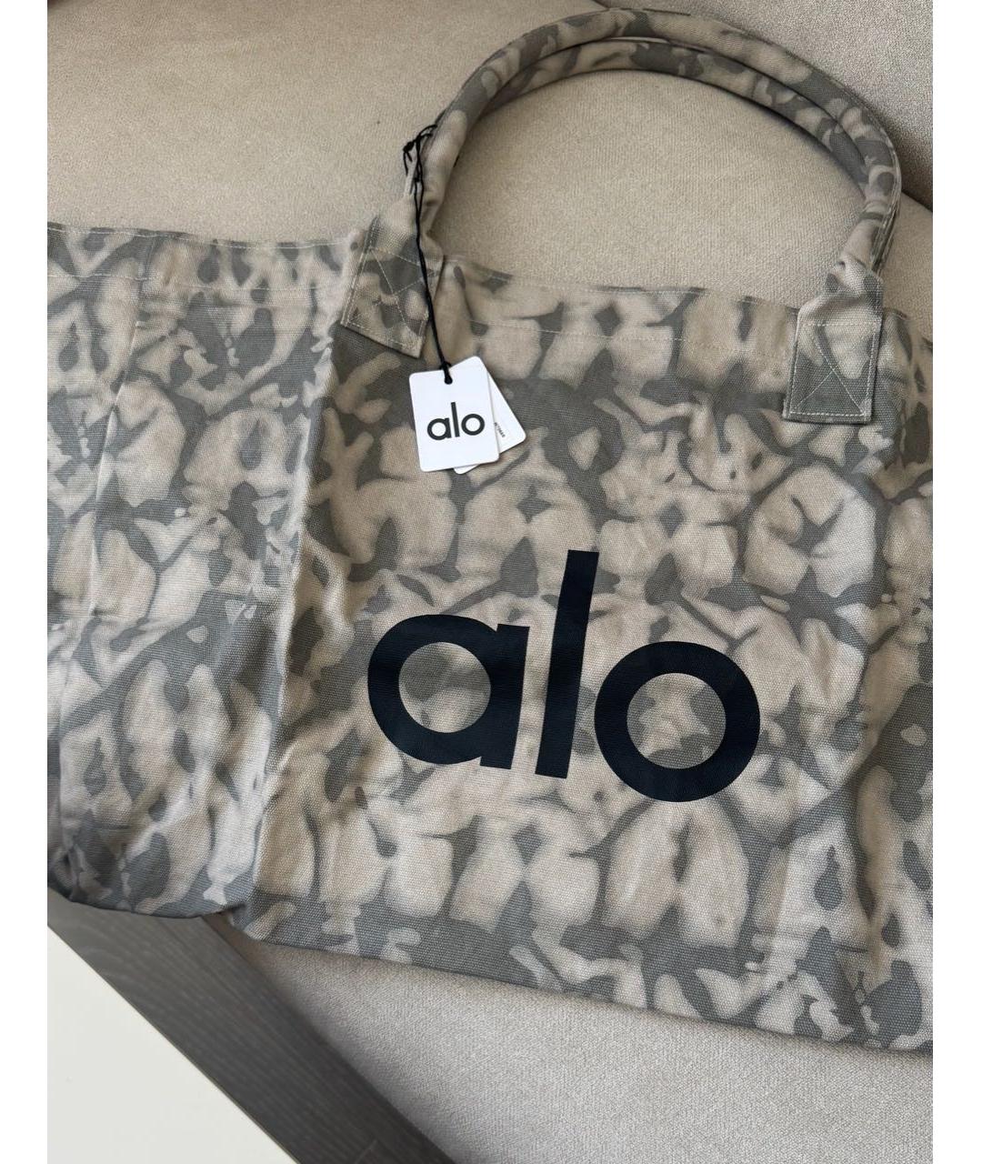 ALO YOGA Серая тканевая дорожная/спортивная сумка, фото 2