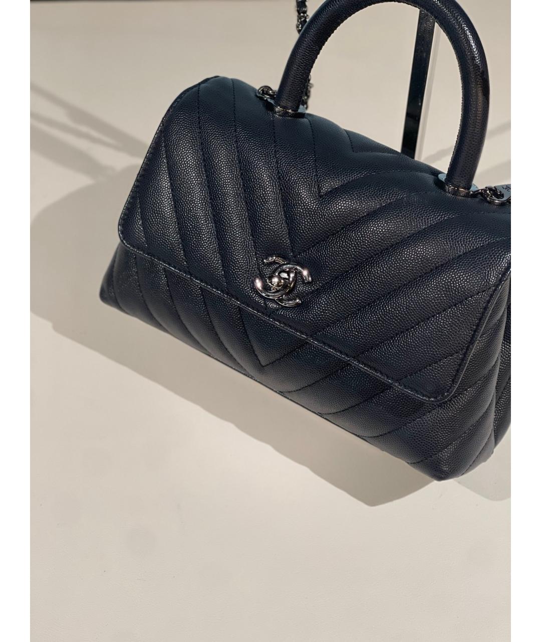 CHANEL Черная кожаная сумка с короткими ручками, фото 3