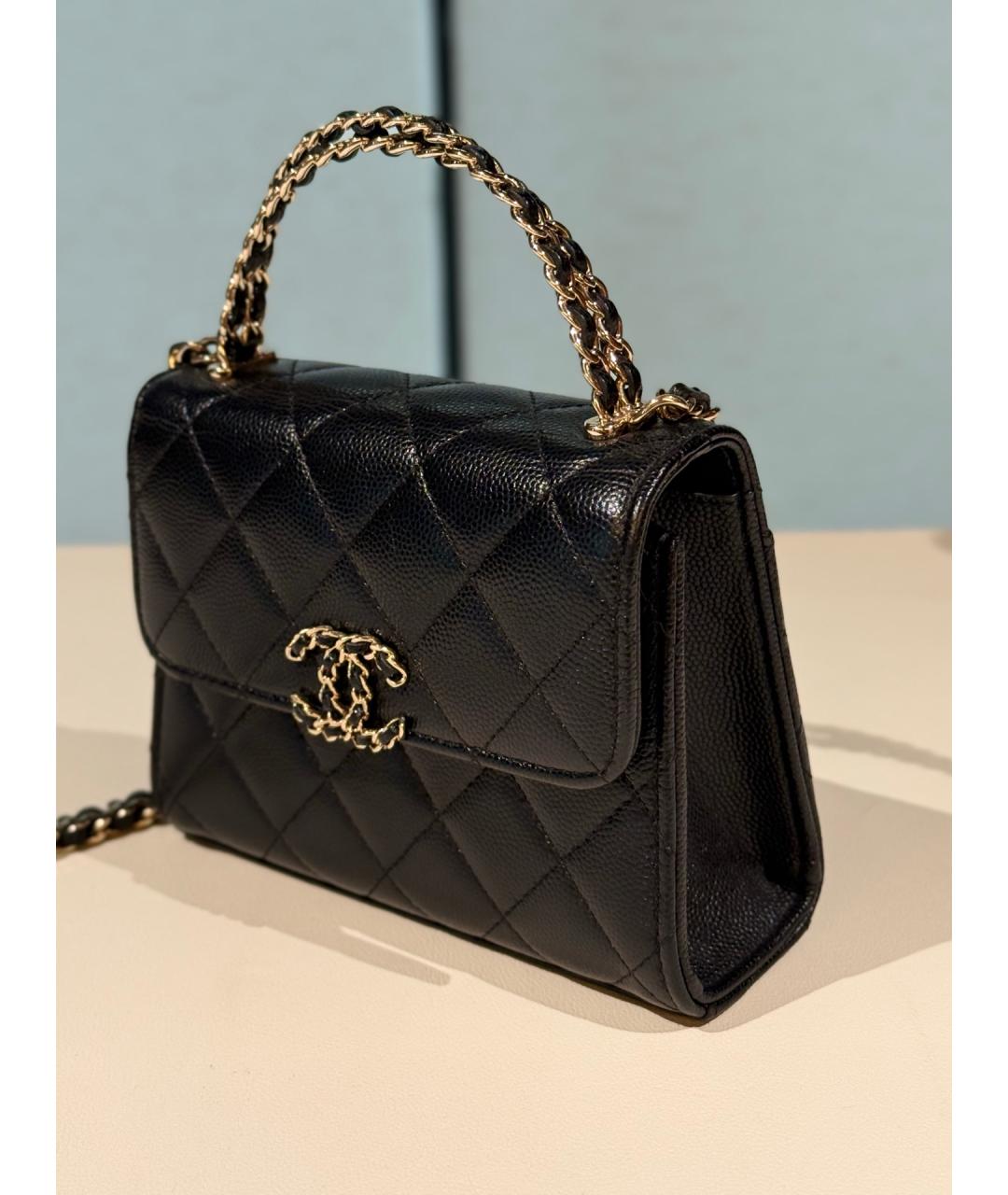 CHANEL Черная кожаная сумка с короткими ручками, фото 3