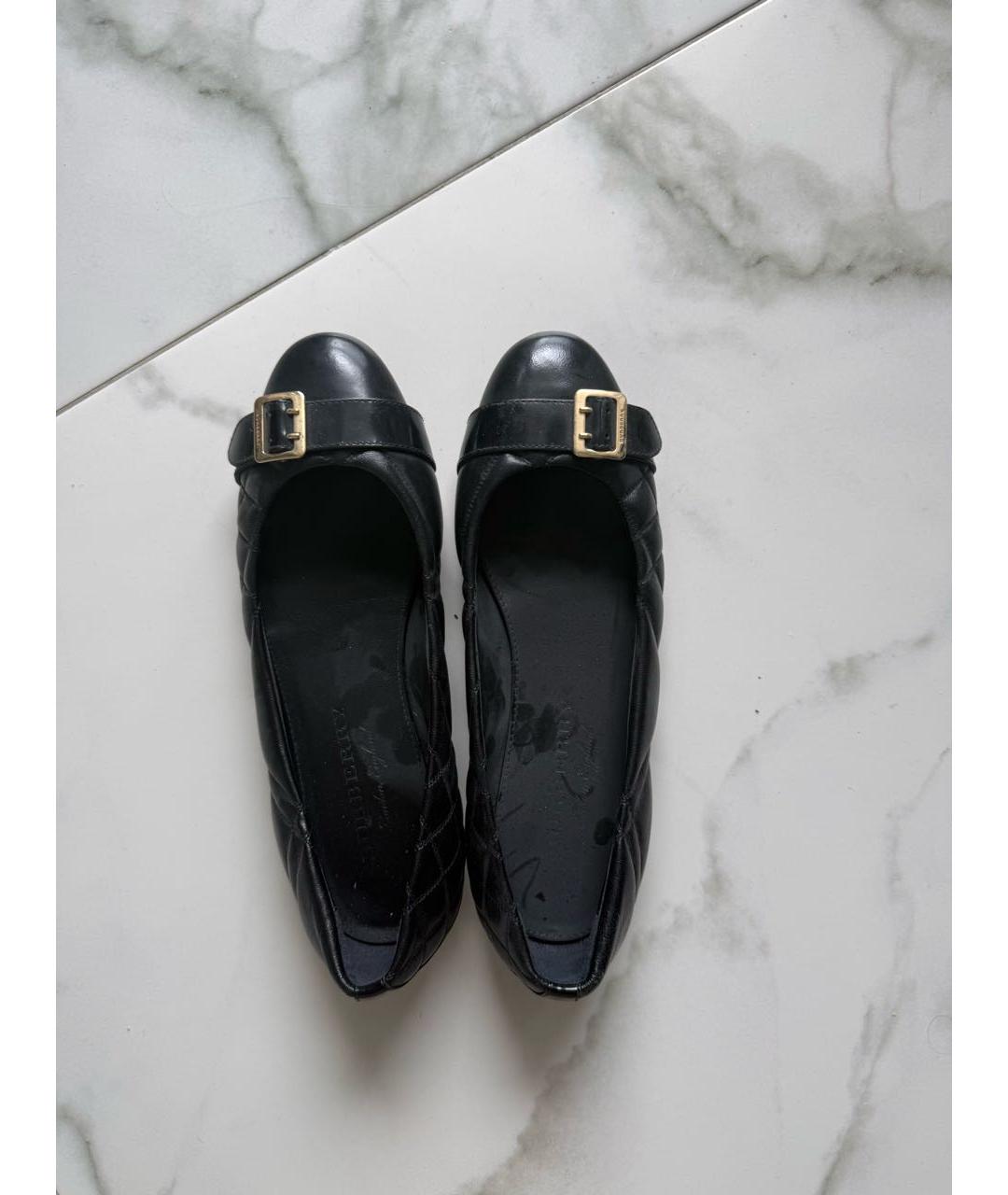 BURBERRY Черные кожаные балетки, фото 2
