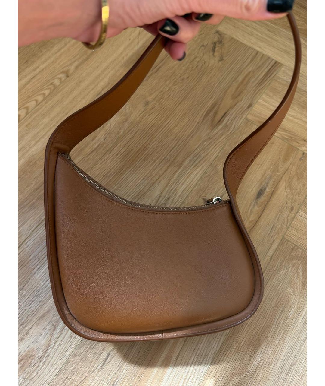 THE ROW Коричневая кожаная сумка с короткими ручками, фото 6
