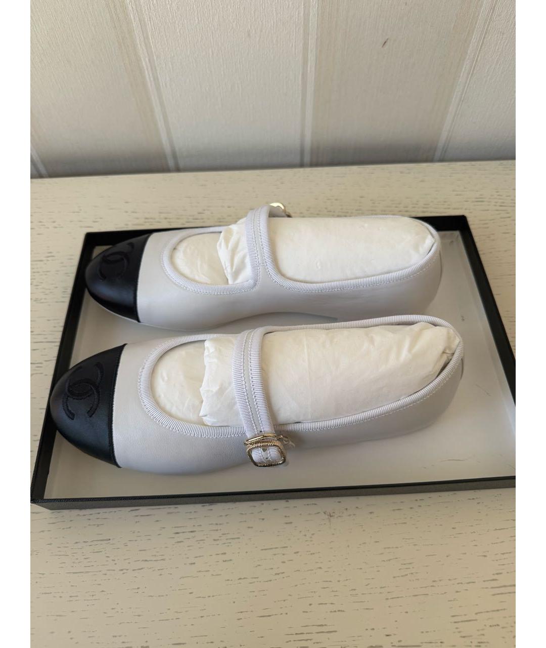 CHANEL Белые кожаные балетки, фото 3