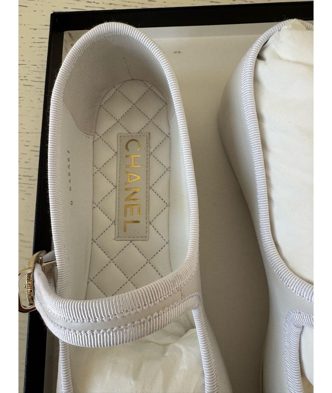 CHANEL Белые кожаные балетки, фото 4