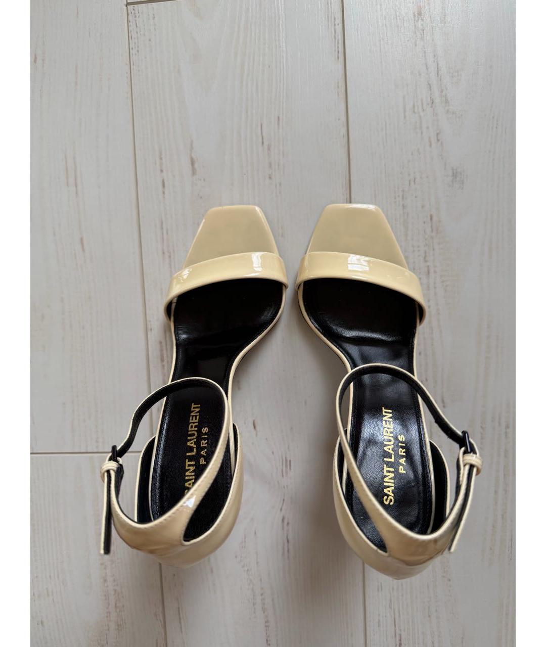 SAINT LAURENT Бежевые босоножки из лакированной кожи, фото 3