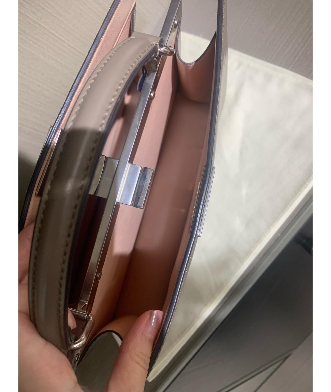 FENDI Серая кожаная сумка с короткими ручками, фото 6