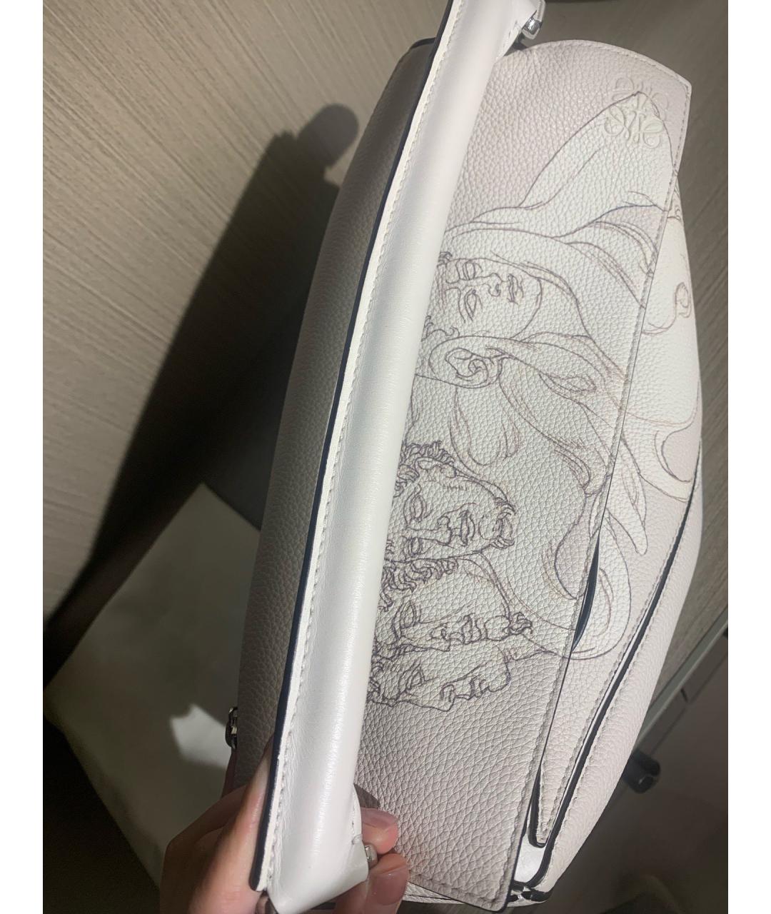 LOEWE Белая кожаная сумка с короткими ручками, фото 6