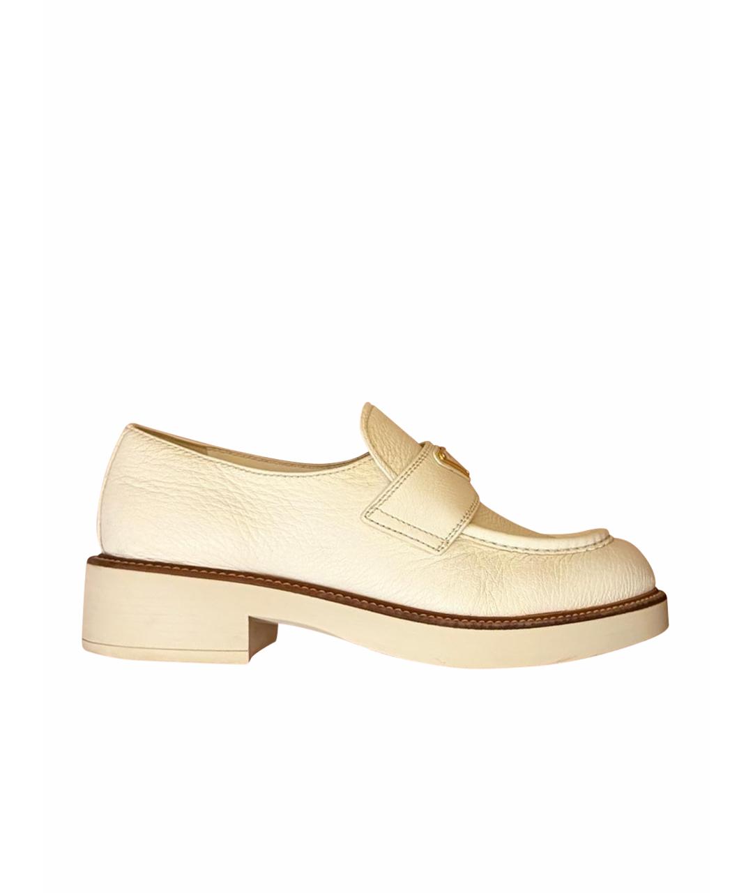 PRADA Белые кожаные лоферы, фото 1
