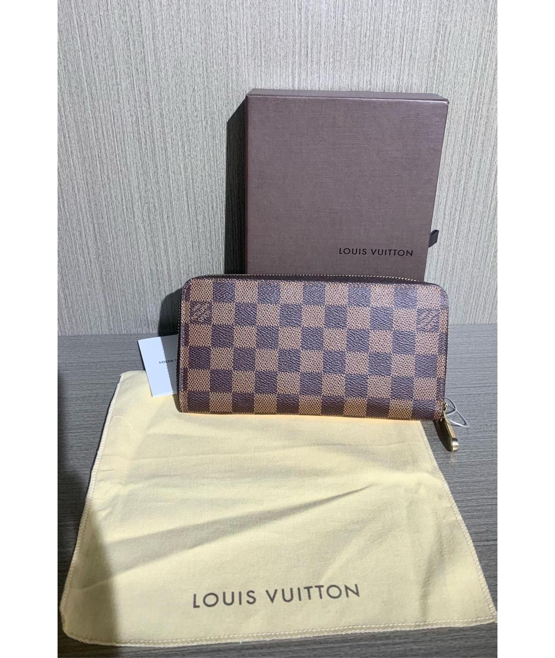 LOUIS VUITTON Коричневый кошелек, фото 3