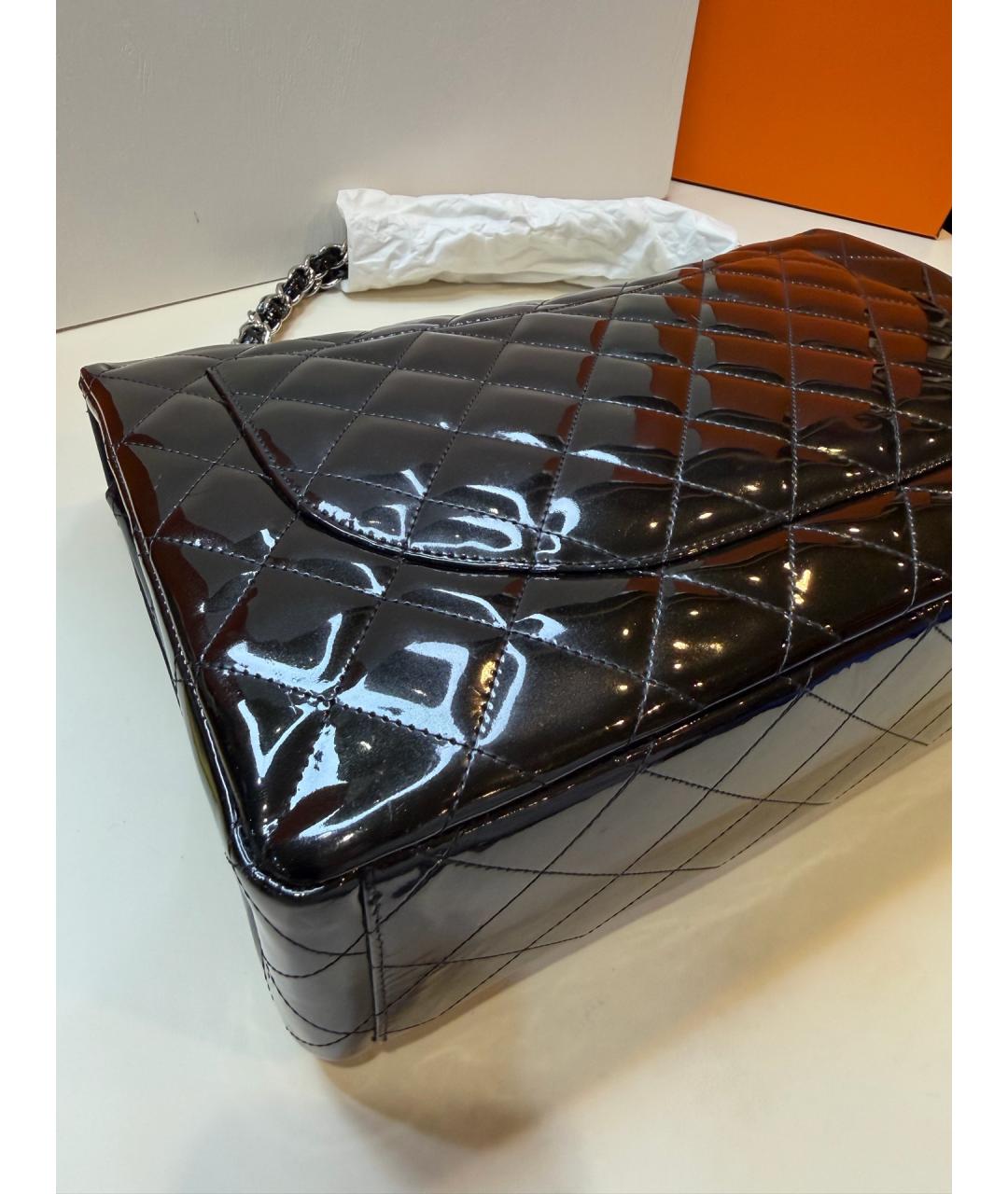 CHANEL Черная сумка через плечо из лакированной кожи, фото 8