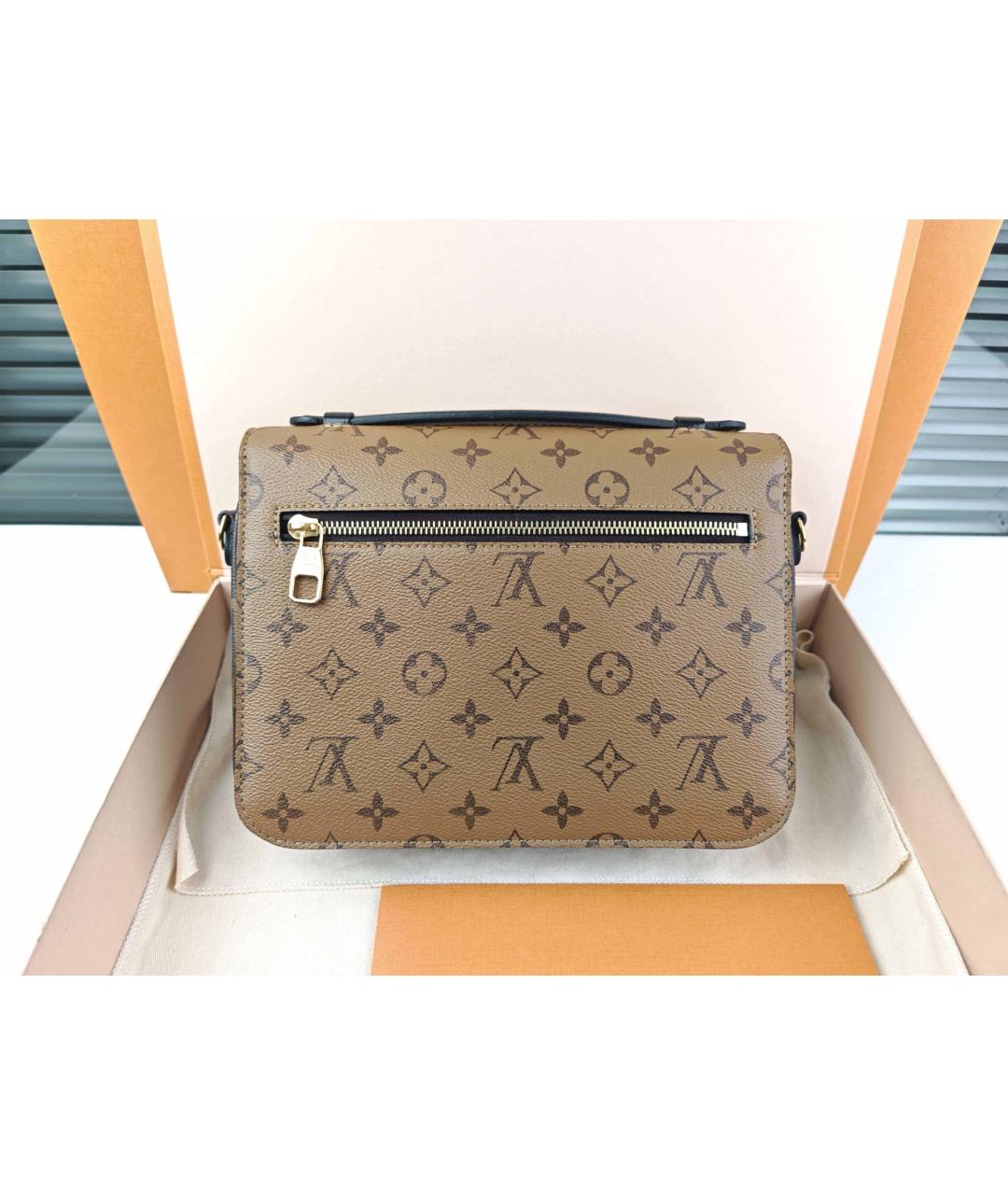 LOUIS VUITTON Коричневая сумка через плечо, фото 3