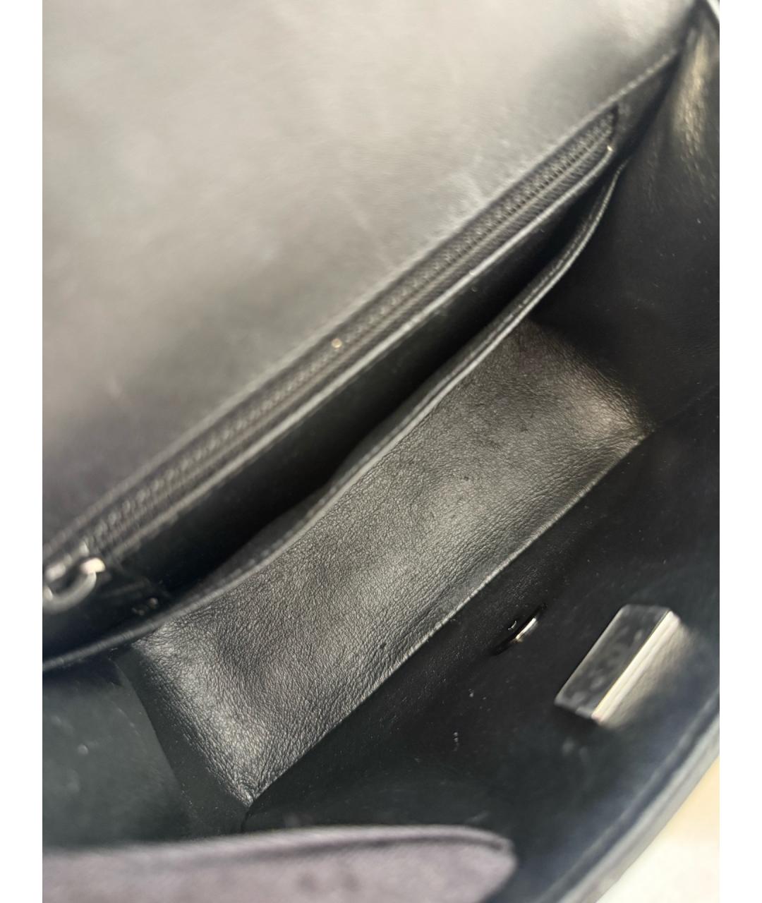 CHANEL Черная сумка через плечо из лакированной кожи, фото 8