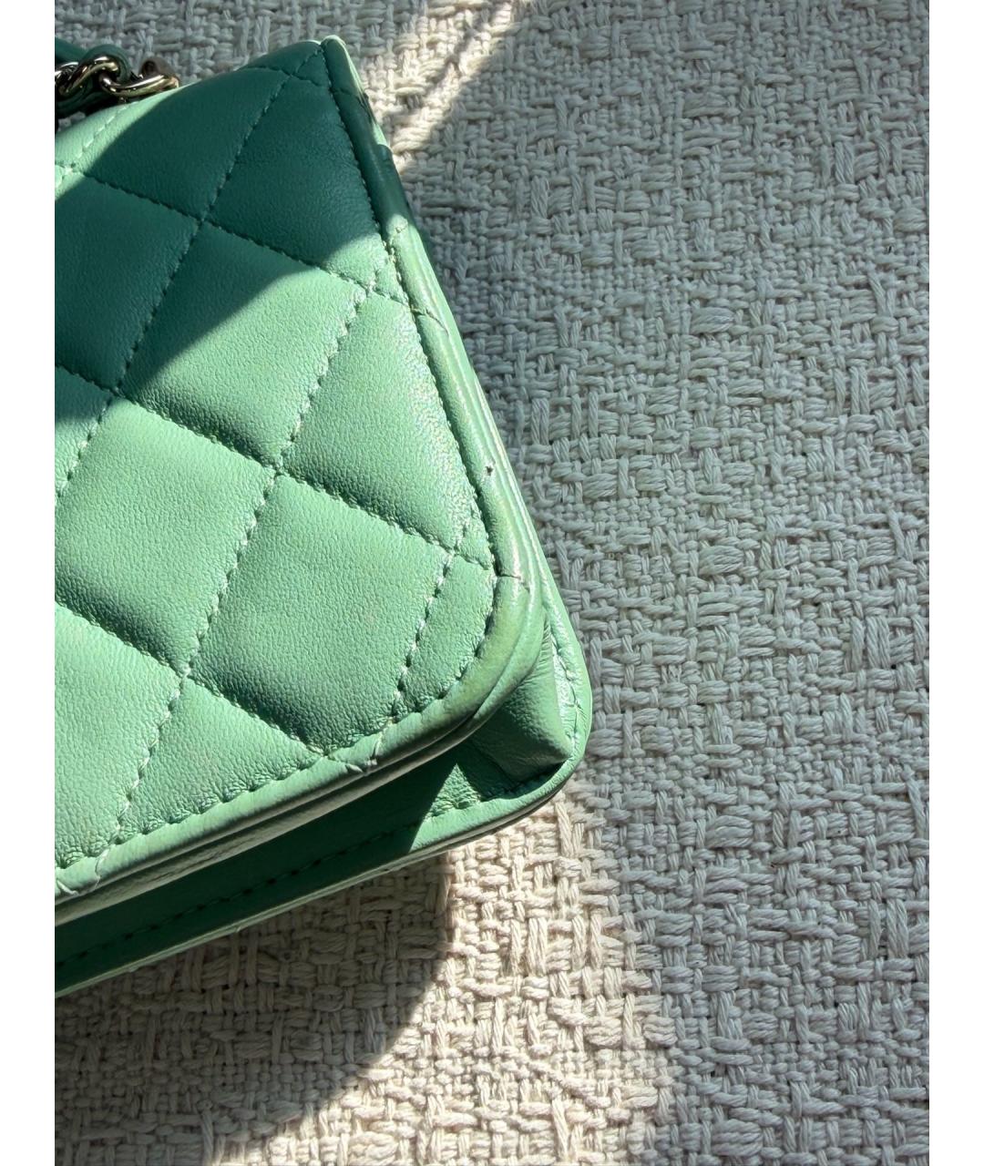 CHANEL Зеленая кожаная сумка с короткими ручками, фото 8