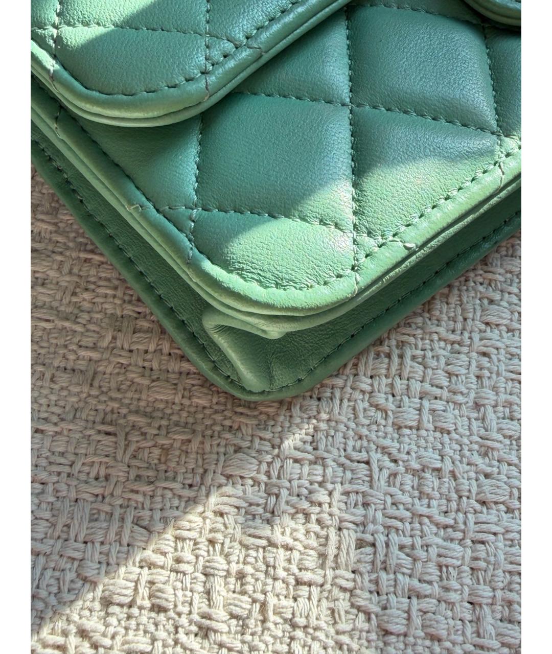 CHANEL Зеленая кожаная сумка с короткими ручками, фото 7