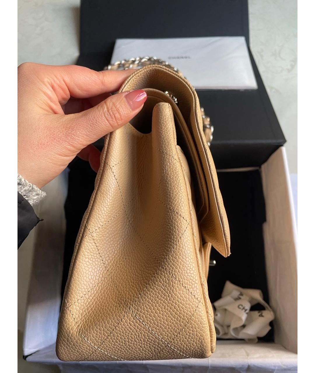 CHANEL Бежевая кожаная сумка через плечо, фото 5