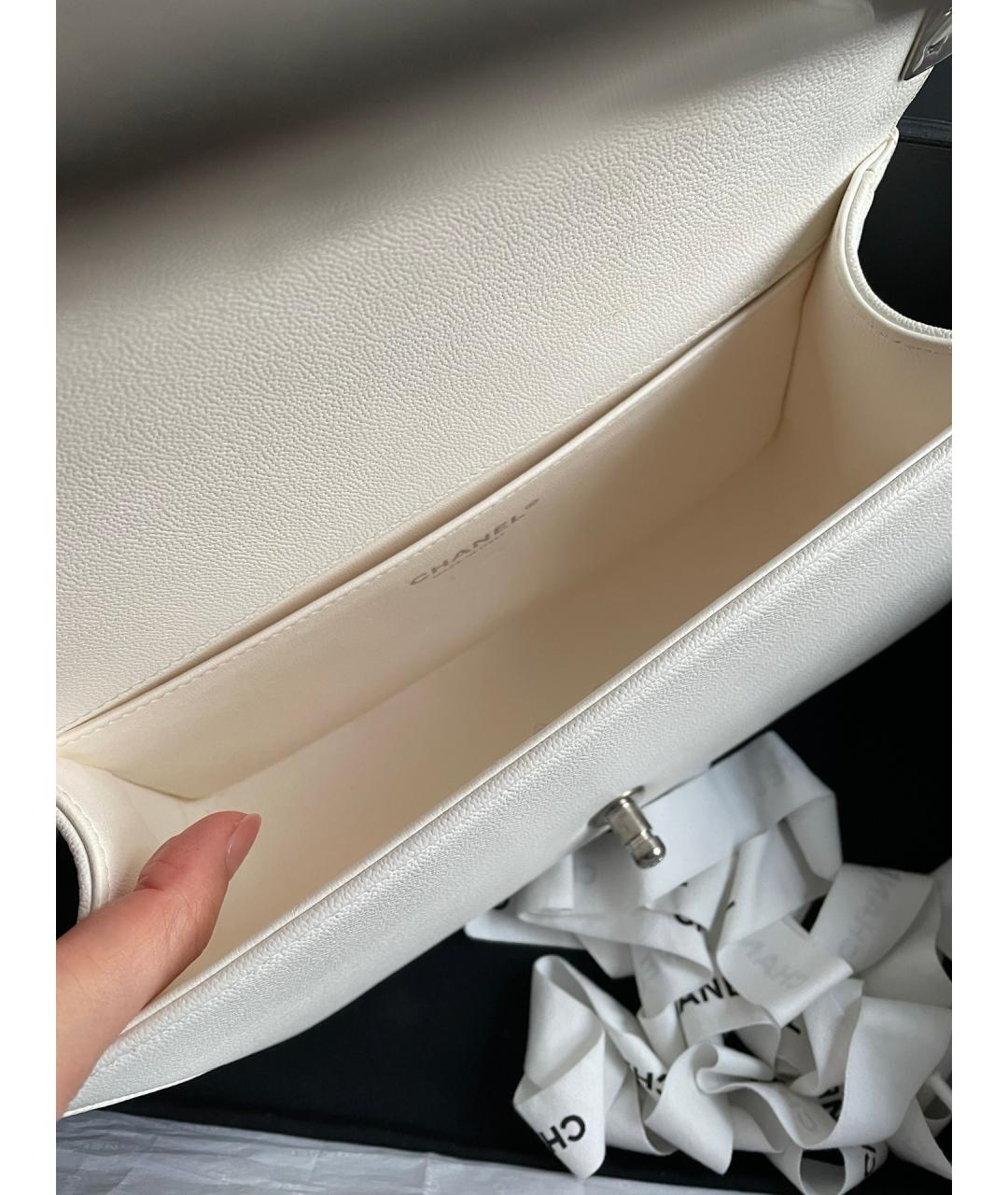 CHANEL Белая кожаная сумка через плечо, фото 6