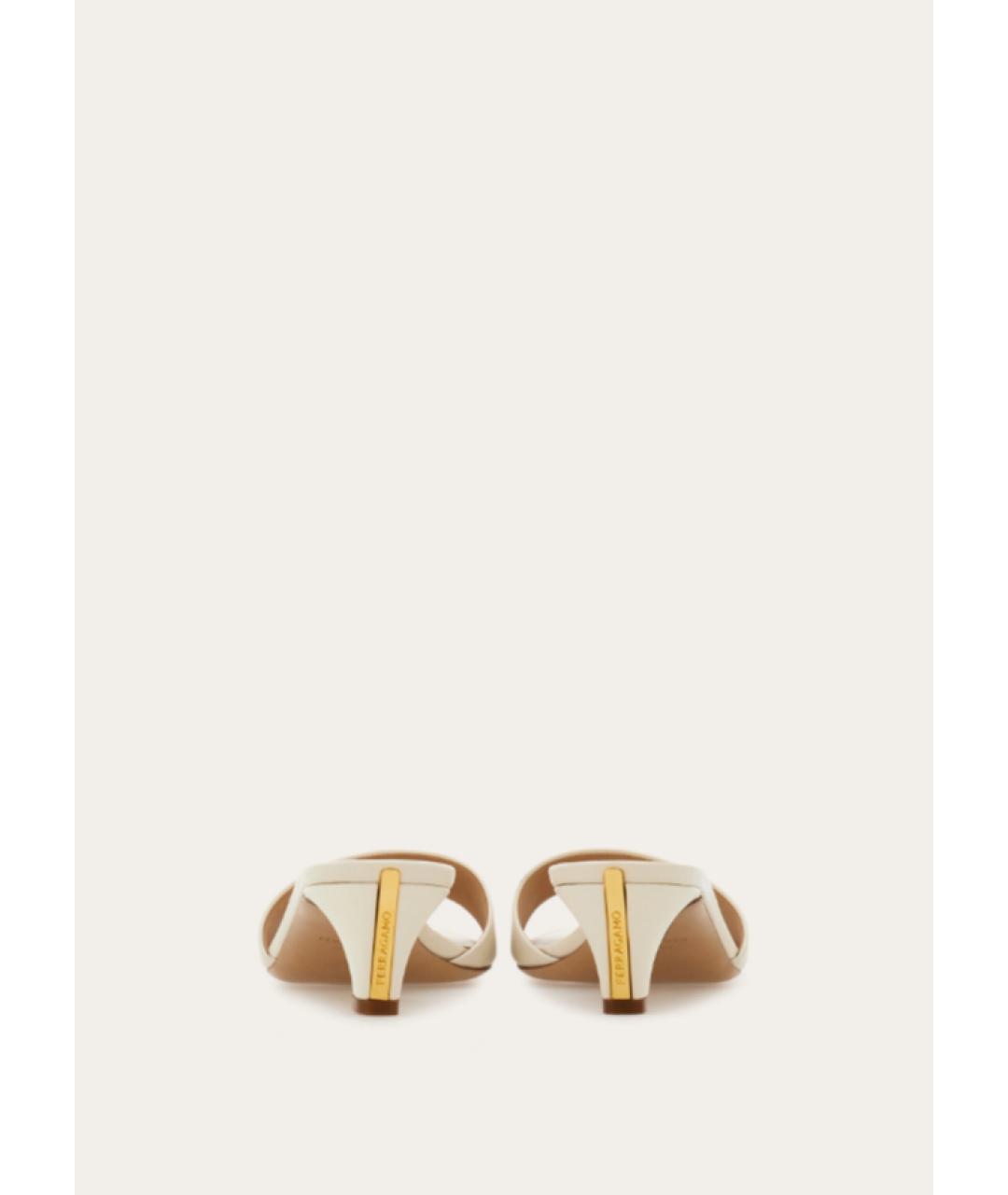 FERRAGAMO Белые кожаные босоножки, фото 3
