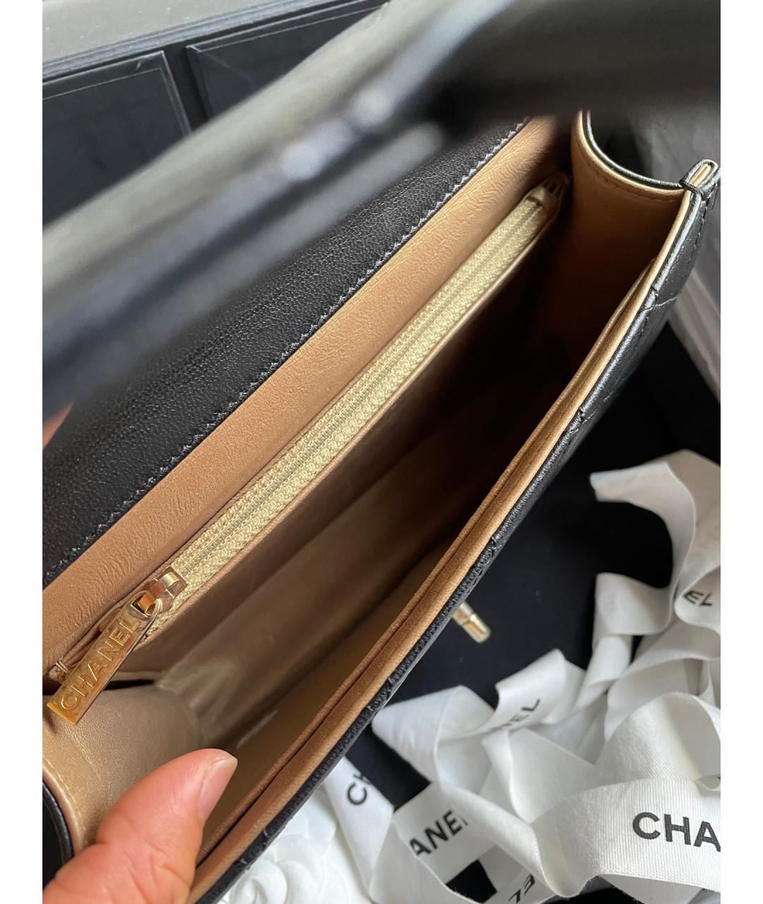 CHANEL Черная кожаная сумка через плечо, фото 6