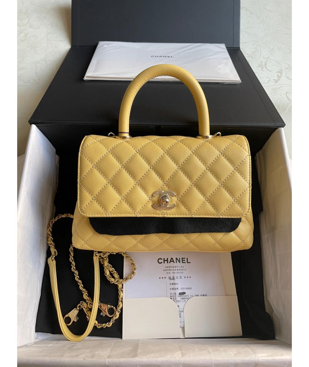 CHANEL Желтая кожаная сумка с короткими ручками, фото 7