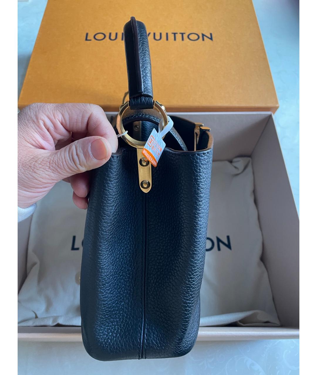 LOUIS VUITTON Черная кожаная сумка с короткими ручками, фото 5