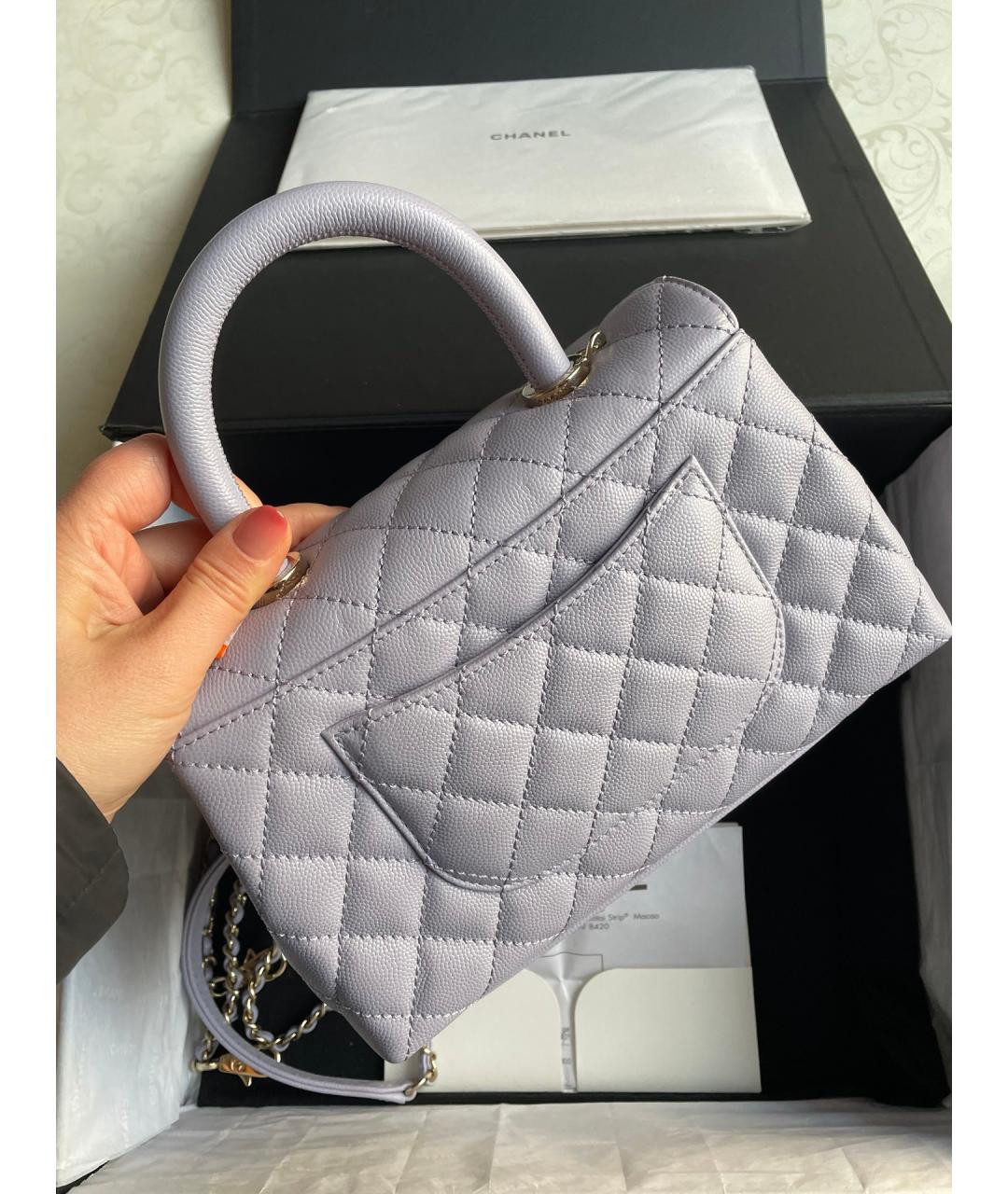 CHANEL Фиолетовая кожаная сумка с короткими ручками, фото 3