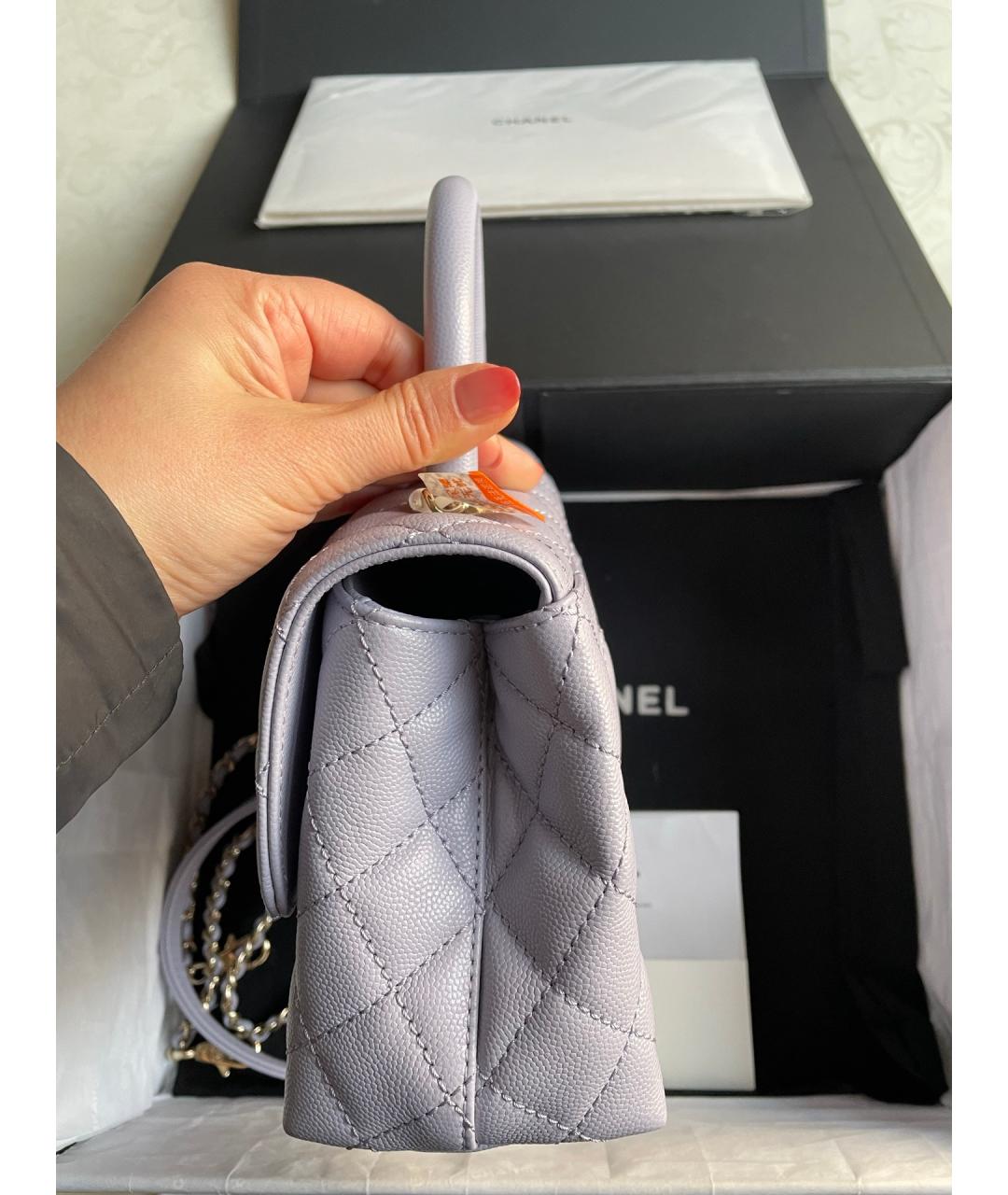 CHANEL Фиолетовая кожаная сумка с короткими ручками, фото 4