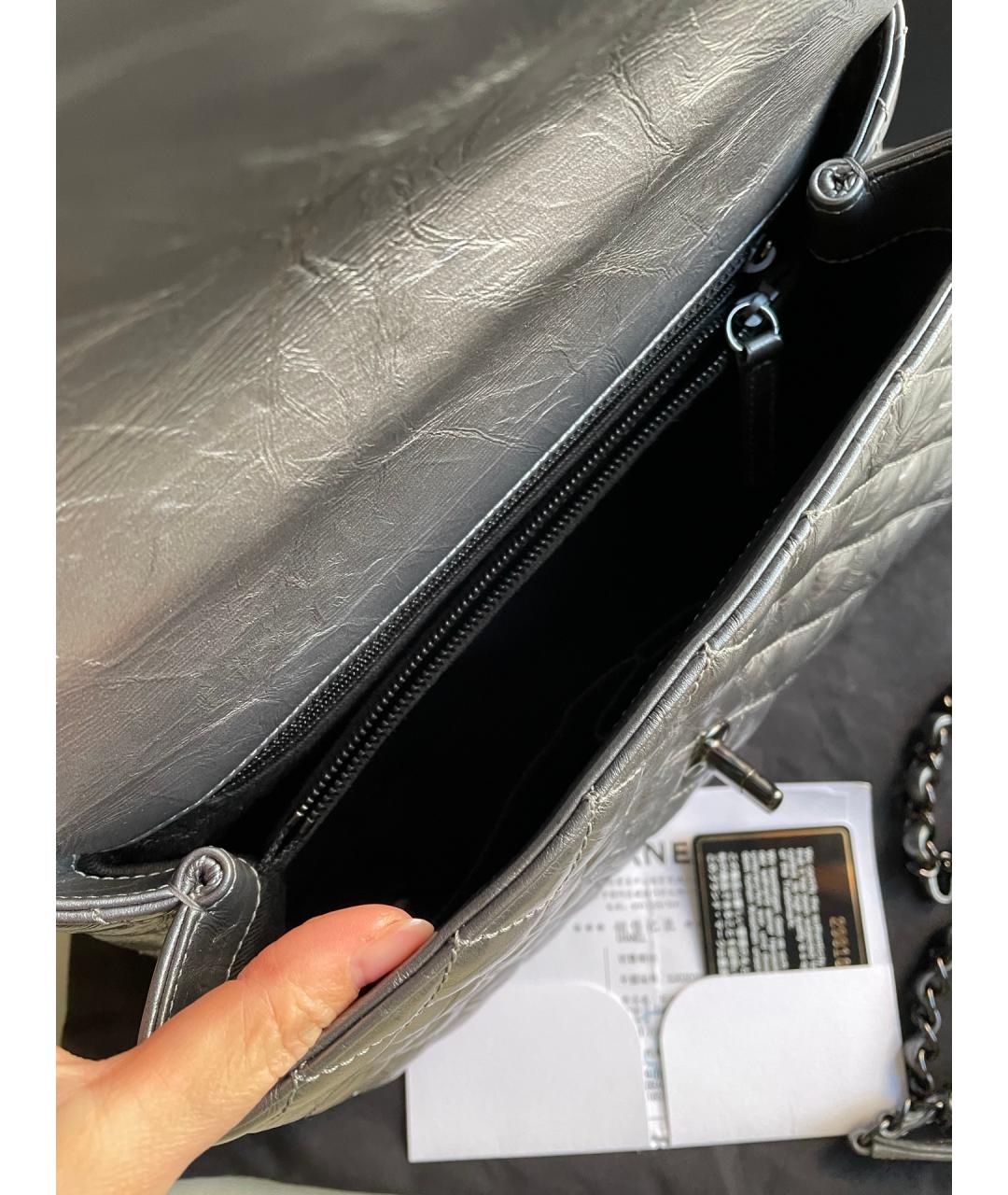 CHANEL Серая кожаная сумка с короткими ручками, фото 6