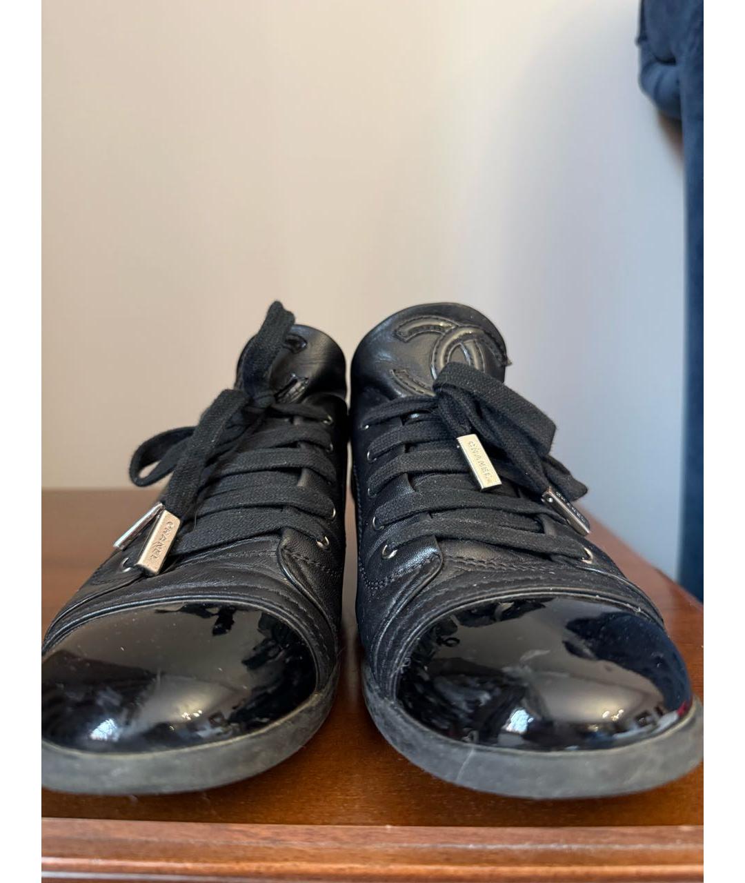 CHANEL Черные кожаные кеды, фото 3