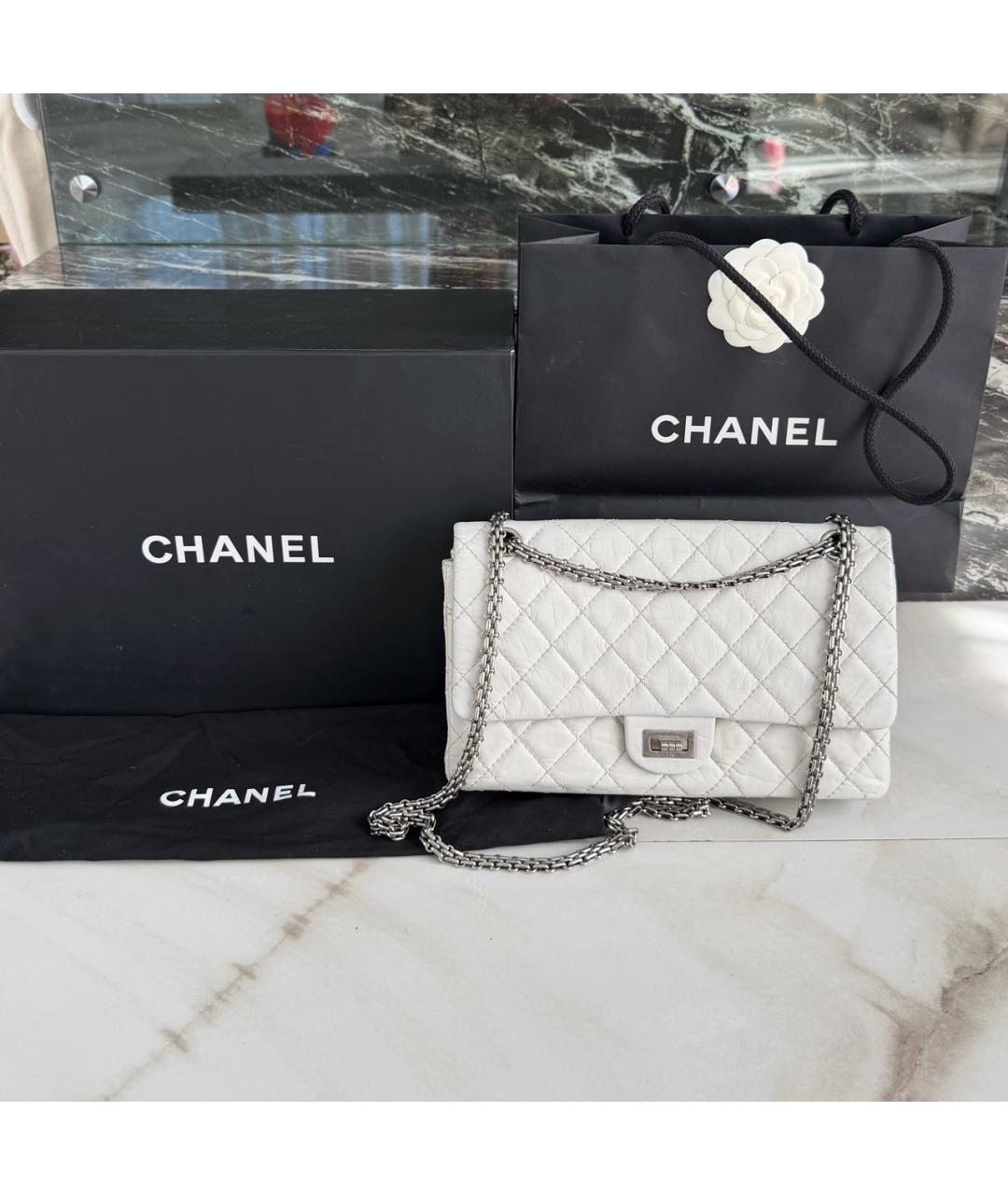 CHANEL Белая кожаная сумка через плечо, фото 2