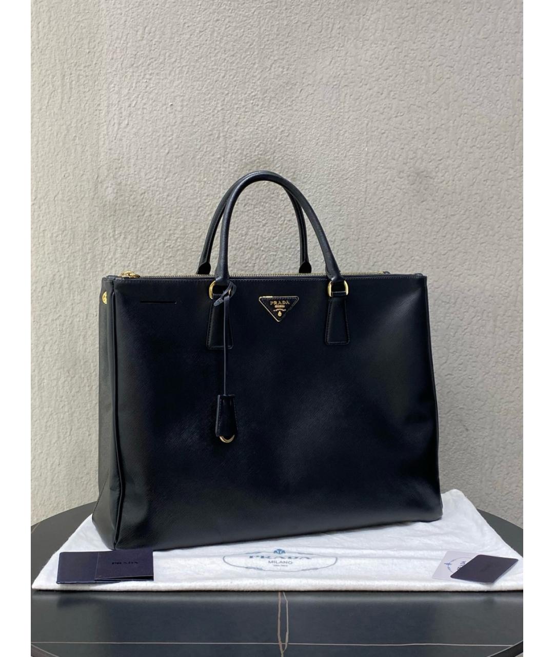 PRADA Черная кожаная сумка с короткими ручками, фото 2