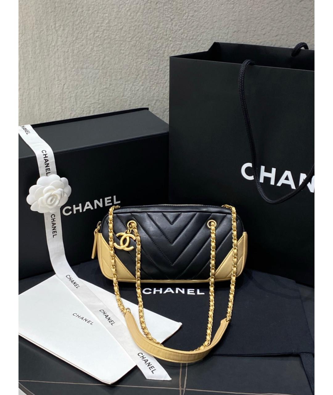 CHANEL Черная кожаная сумка через плечо, фото 2