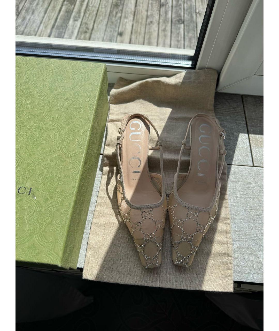 GUCCI Бежевые кожаные босоножки, фото 4