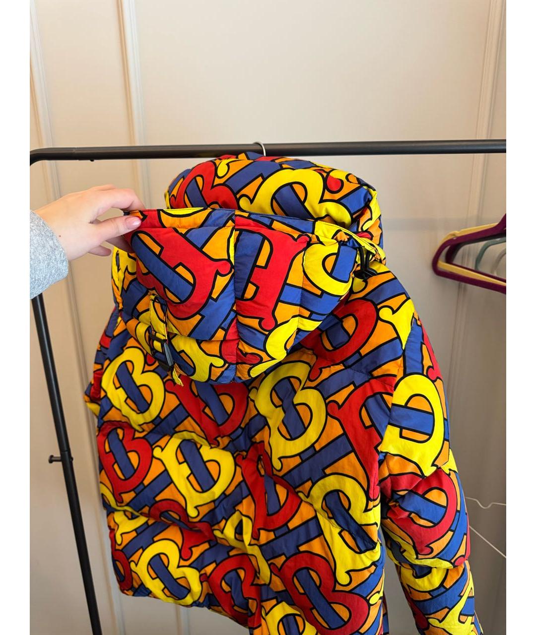 BURBERRY Желтый полиамидовый пуховик, фото 2