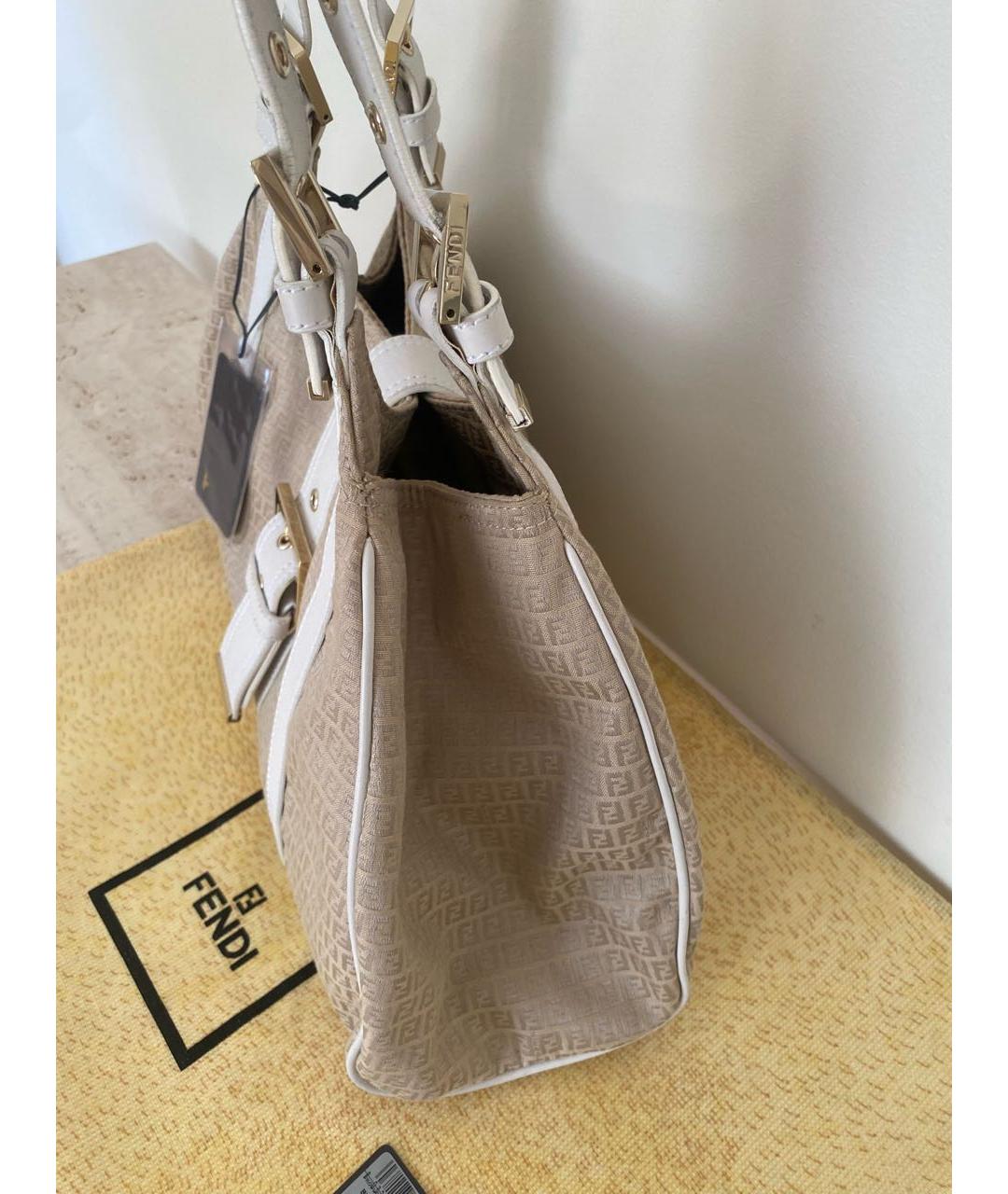 FENDI Бежевая тканевая сумка через плечо, фото 2