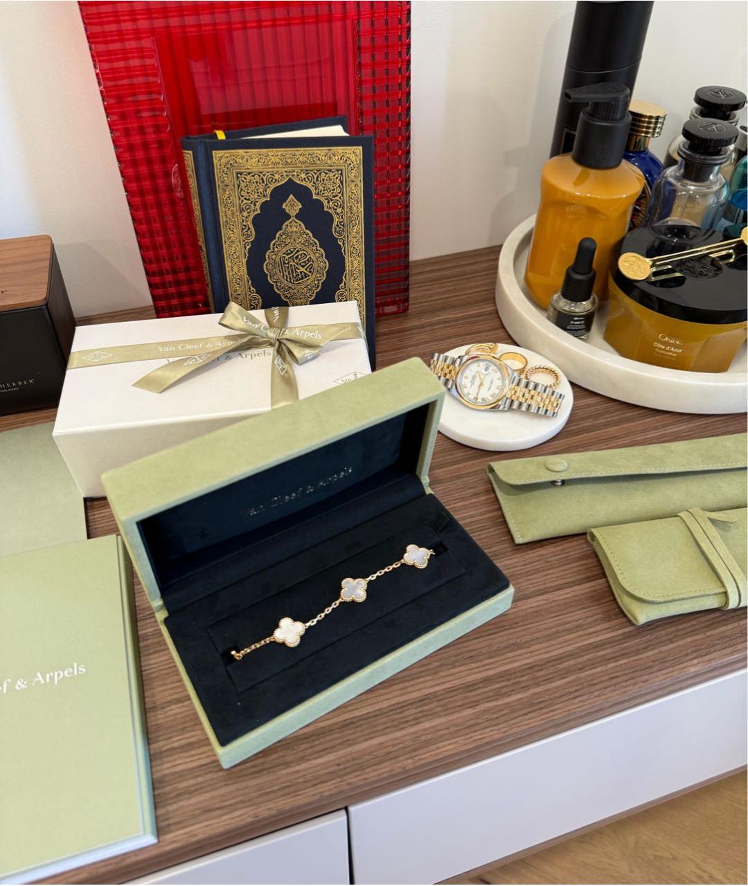 VAN CLEEF & ARPELS Белый браслет из желтого золота, фото 5