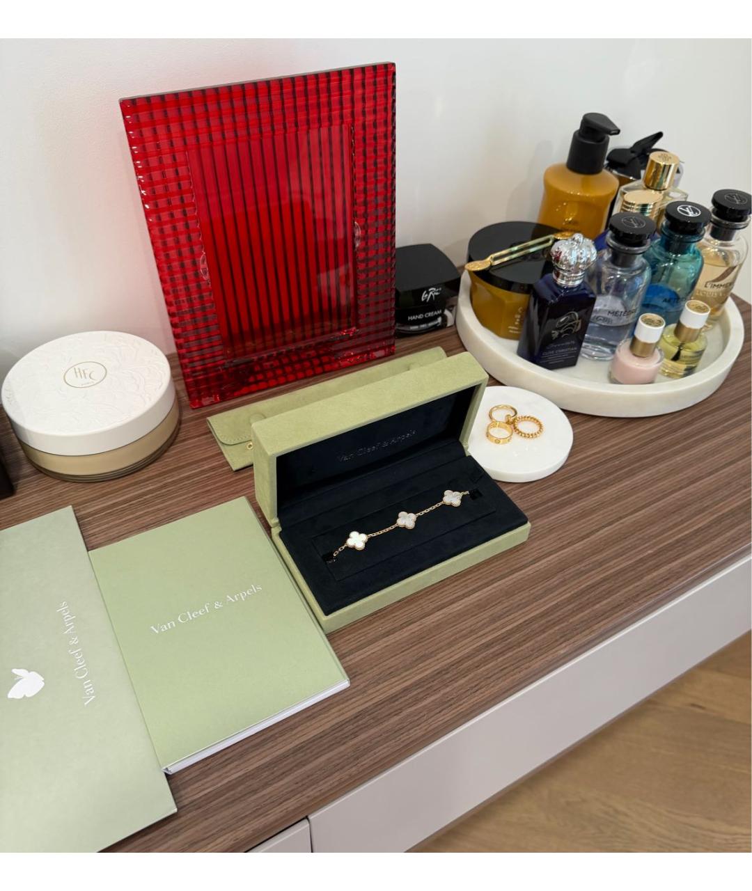 VAN CLEEF & ARPELS Белый браслет из желтого золота, фото 4