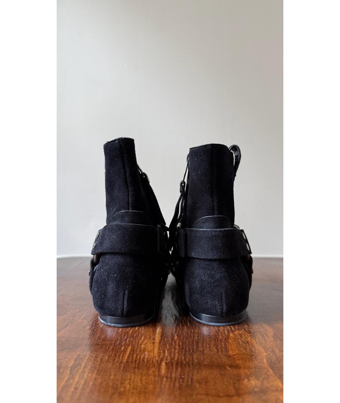 LOUIS VUITTON Черные замшевые ботинки, фото 4