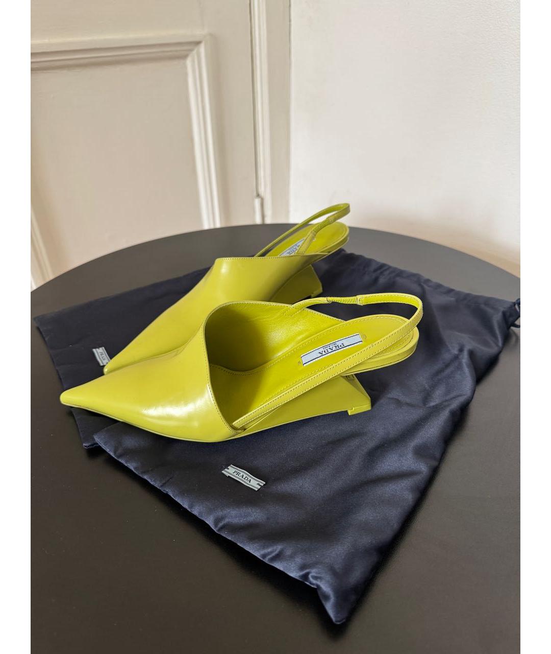 PRADA Салатовые кожаные туфли, фото 2