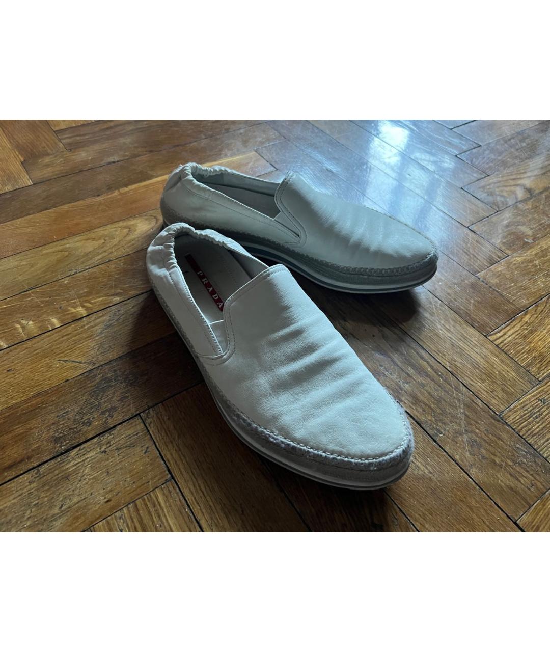 PRADA Белые кожаные лоферы, фото 2