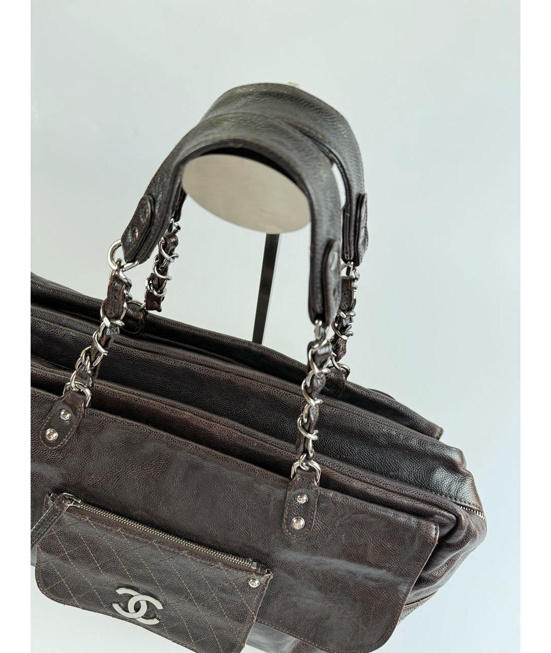 CHANEL Коричневая кожаная сумка с короткими ручками, фото 2