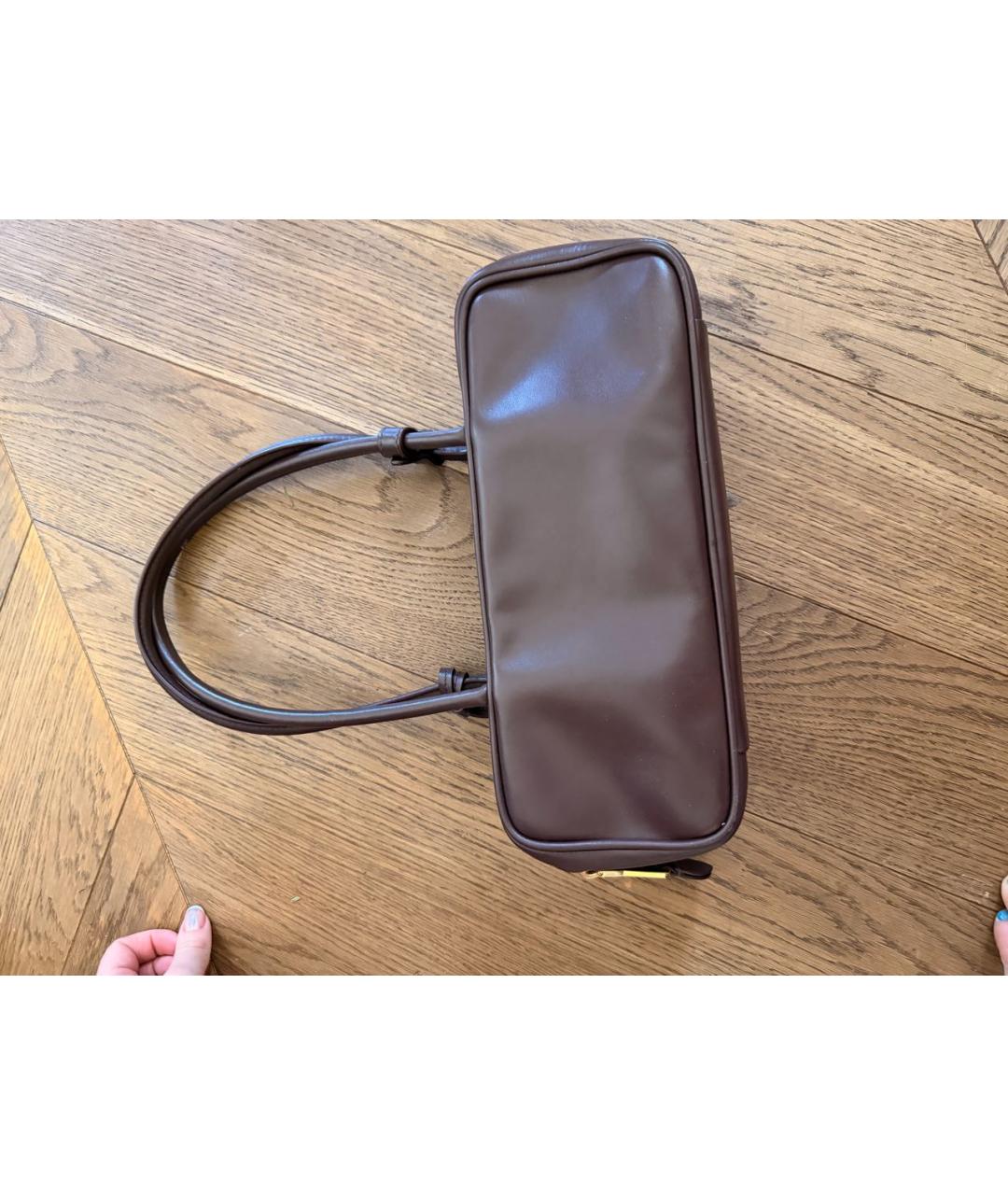 MIU MIU Коричневая кожаная сумка с короткими ручками, фото 3