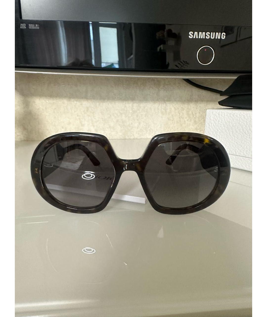 CHRISTIAN DIOR Коричневые пластиковые солнцезащитные очки, фото 9