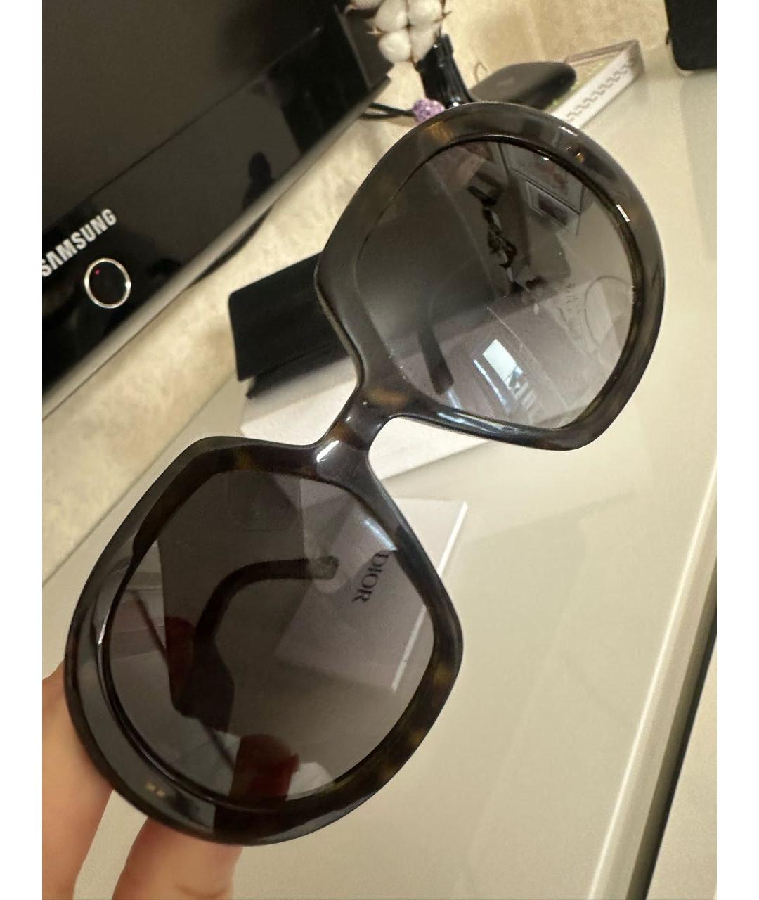 CHRISTIAN DIOR Коричневые пластиковые солнцезащитные очки, фото 4