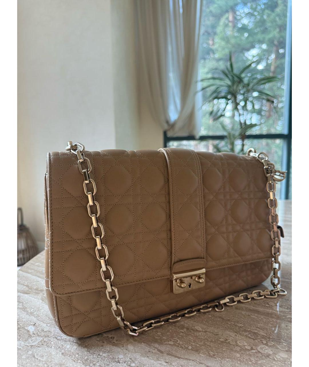 CHRISTIAN DIOR Бежевая кожаная сумка через плечо, фото 2