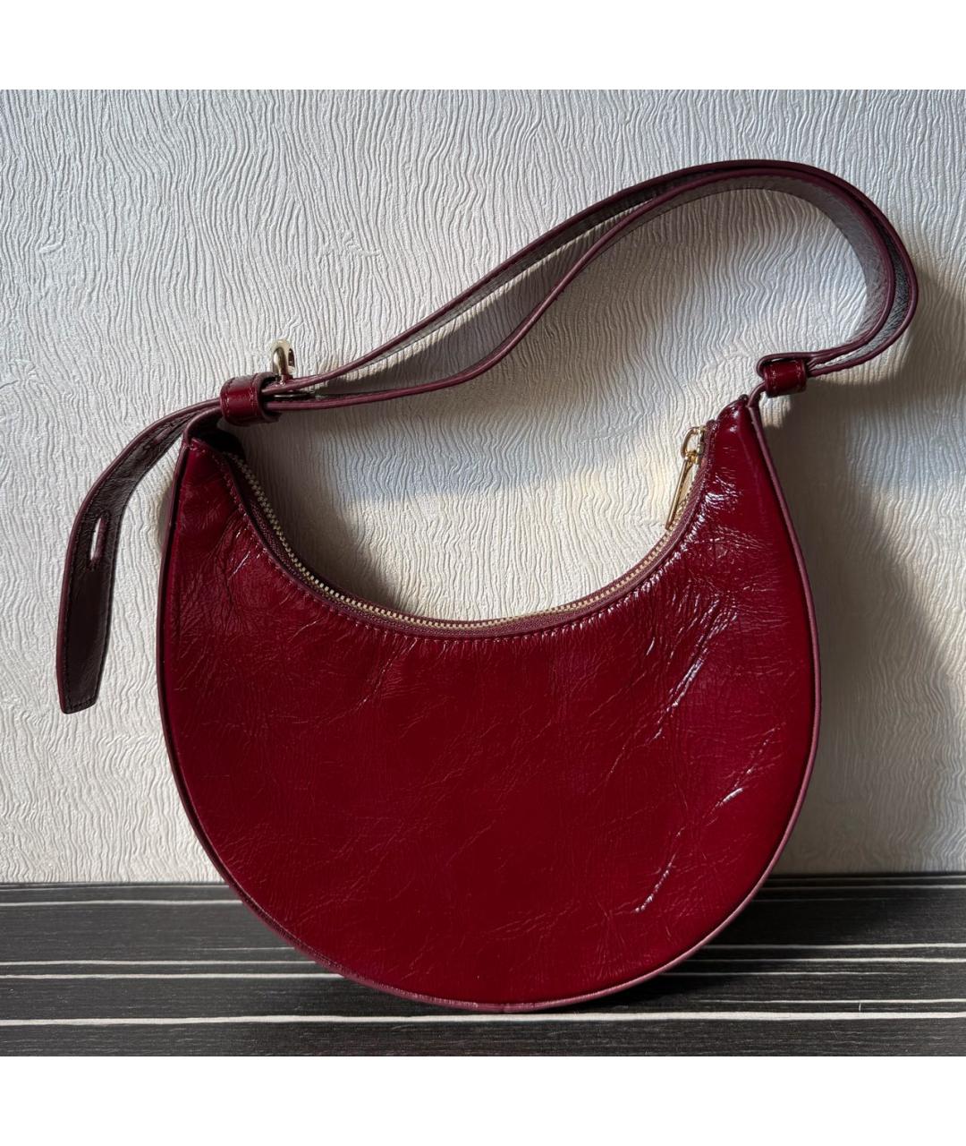 FURLA Бордовая сумка с короткими ручками из лакированной кожи, фото 3