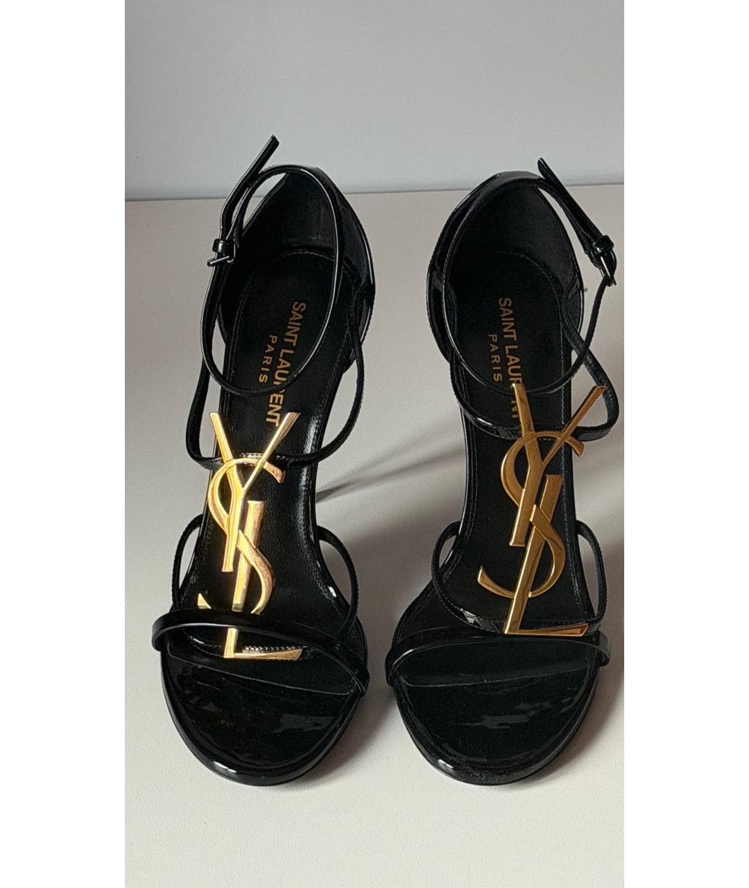 SAINT LAURENT Черные босоножки из лакированной кожи, фото 2